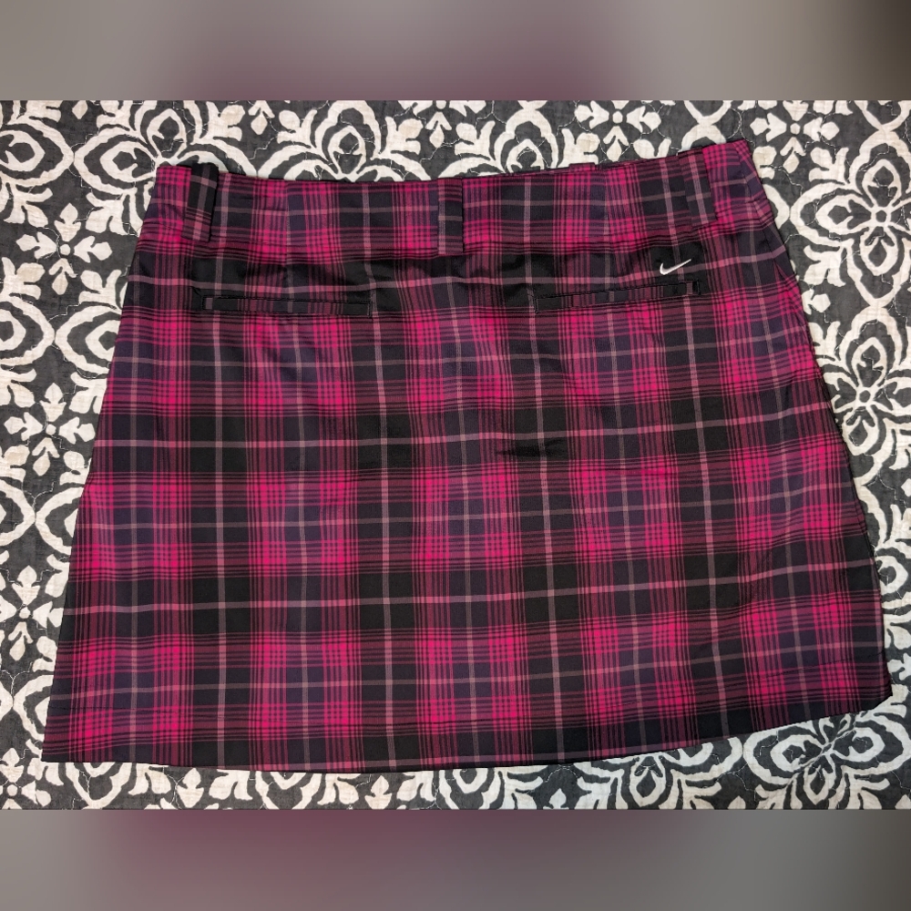 16 Nike Golf Pink & Black Plaid Skirt - Picture 3 of 3